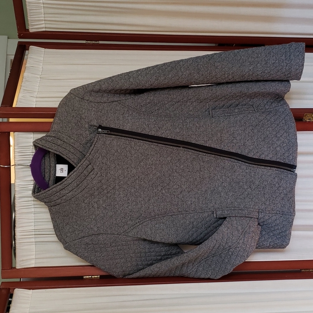 Cabi, quilted herringbone zip front moto jacket. Size XL.